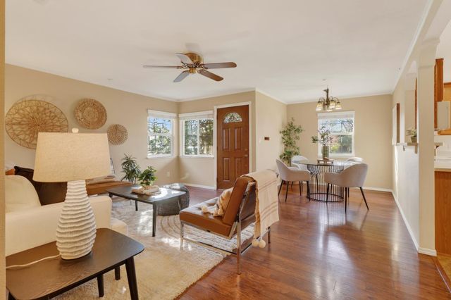 9689 Kent St, Elk Grove, CA 95624