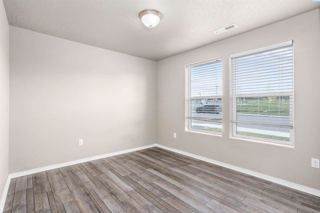 5706 Chapel Hill Blvd, Pasco, WA 99301