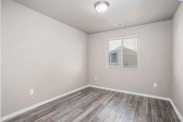 5706 Chapel Hill Blvd, Pasco, WA 99301