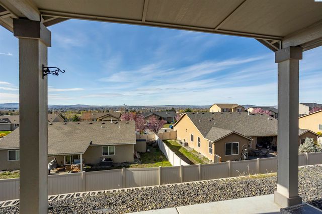 5706 Chapel Hill Blvd, Pasco, WA 99301