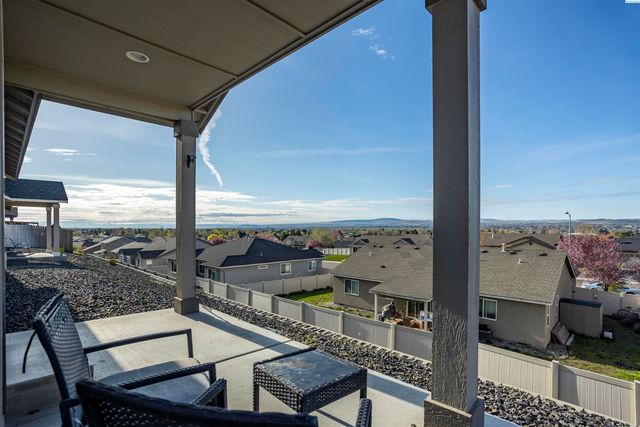 5706 Chapel Hill Blvd, Pasco, WA 99301