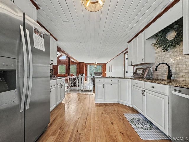 15550 Beacon Point, Northport, AL 35475