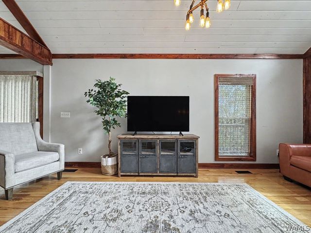 15550 Beacon Point, Northport, AL 35475