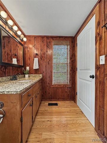 15550 Beacon Point, Northport, AL 35475