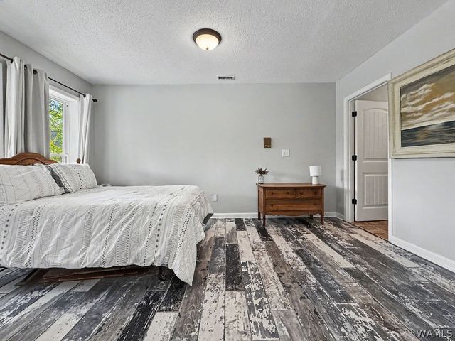 15550 Beacon Point, Northport, AL 35475