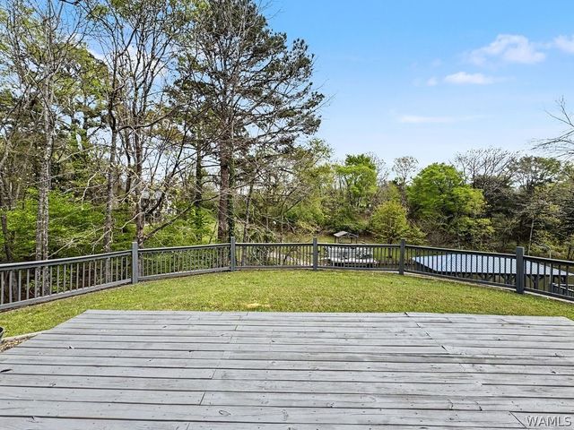 15550 Beacon Point, Northport, AL 35475