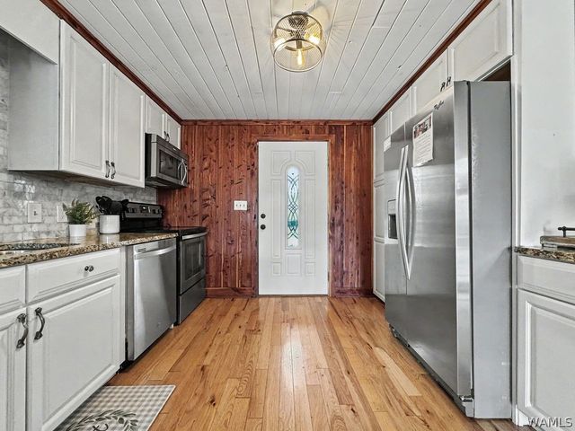 15550 Beacon Point, Northport, AL 35475