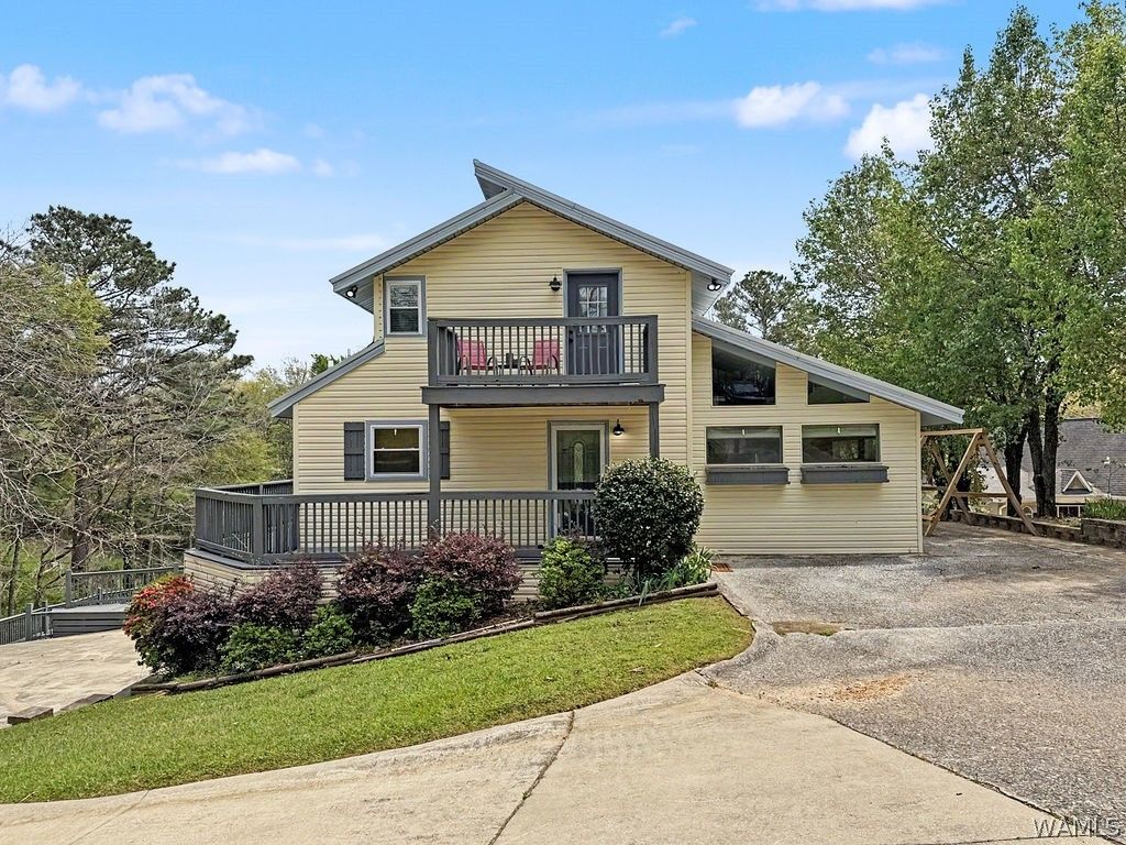15550 Beacon Point, Northport, AL 35475