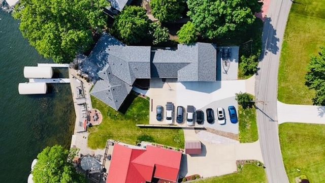 690 Spring Beach Road, Rome City, IN 46784