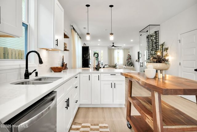 2709 Worth Drive B, Wilmington, NC 28412