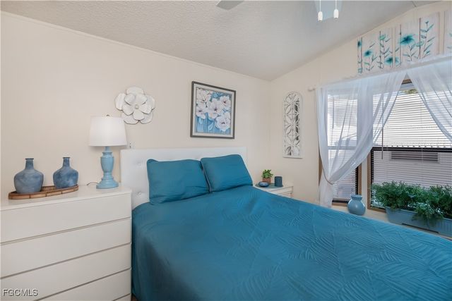 187 Ramble DR, North Fort Myers, FL 33903