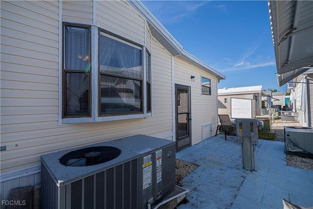 187 Ramble DR, North Fort Myers, FL 33903