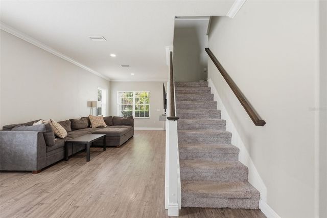 8836 CAMERON CREST DRIVE, Tampa, FL 33626