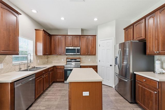 8836 CAMERON CREST DRIVE, Tampa, FL 33626