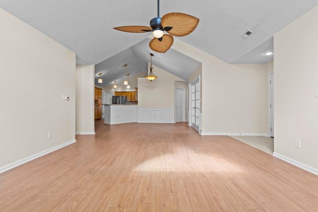 102 Windsor Way, Nicholasville, KY 40356