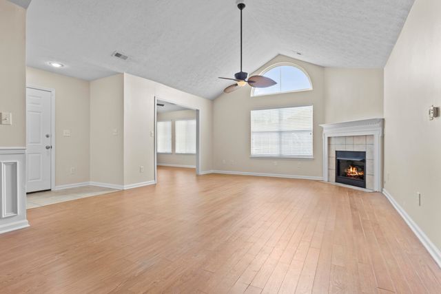 102 Windsor Way, Nicholasville, KY 40356