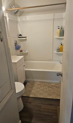 411 10th St Terrace, Warrensburg, MO 64093