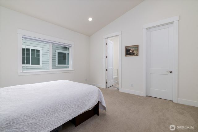 40 E Cedarland Lane, Allyn, WA 98524