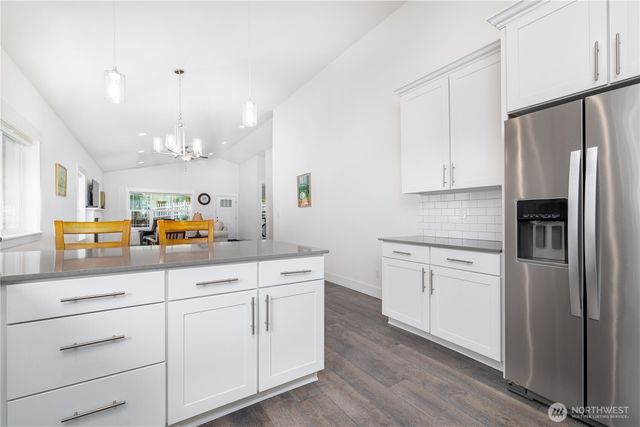 40 E Cedarland Lane, Allyn, WA 98524