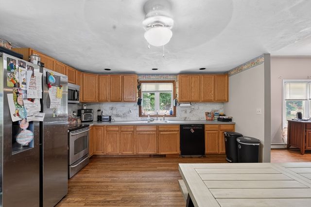 45 Forest St, Middleboro, MA 02346