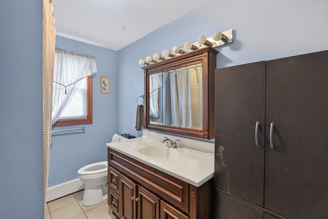 45 Forest St, Middleboro, MA 02346