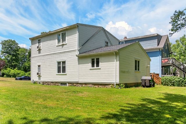 45 Forest St, Middleboro, MA 02346