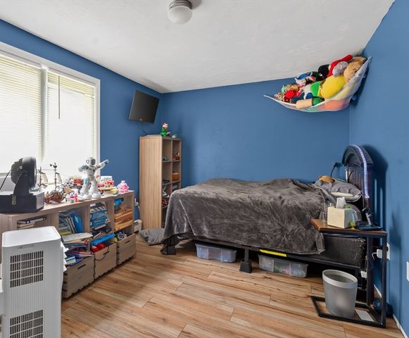 45 Forest St, Middleboro, MA 02346
