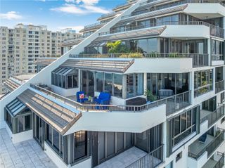 520 Brickell Key Dr A1506, Miami, FL 33131