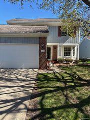 41532 Belden Circle, Novi, MI 48377