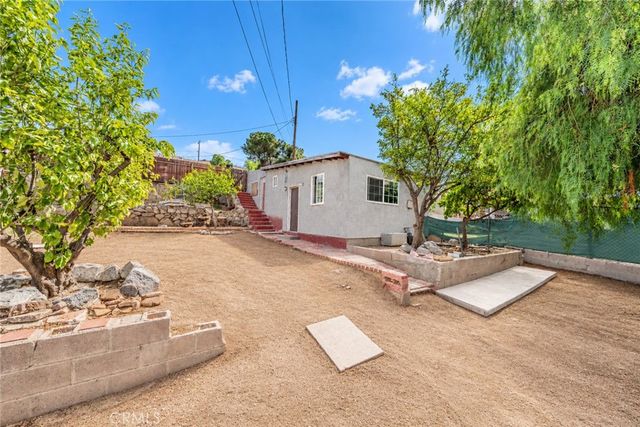 3483 Skylane Drive, Jurupa Valley, CA 92509