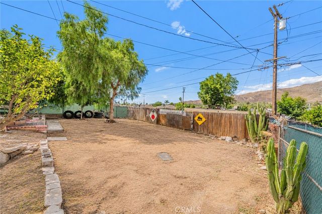 3483 Skylane Drive, Jurupa Valley, CA 92509