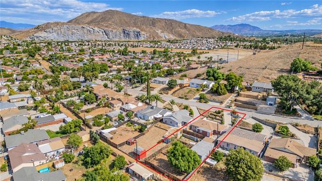 3483 Skylane Drive, Jurupa Valley, CA 92509
