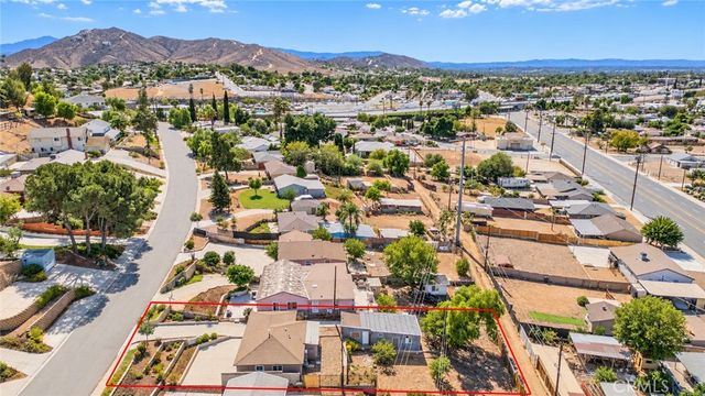 3483 Skylane Drive, Jurupa Valley, CA 92509