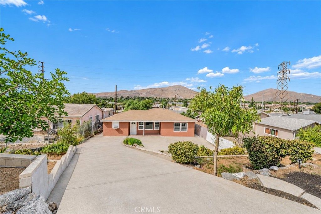 3483 Skylane Drive, Jurupa Valley, CA 92509 — photo 2