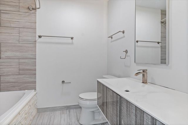 2257 LAKE RIDGE Drive, Glendale Heights, IL 60139