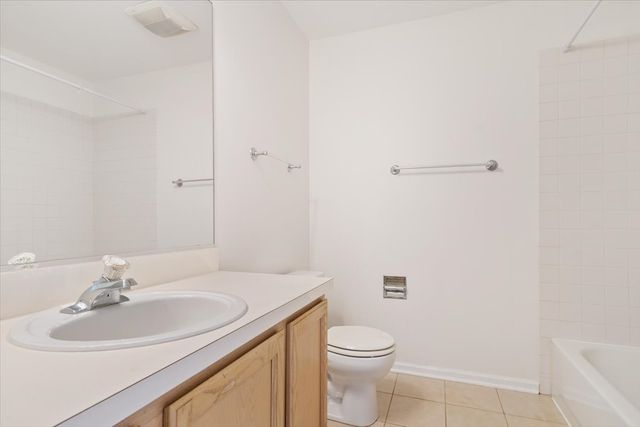 2257 LAKE RIDGE Drive, Glendale Heights, IL 60139