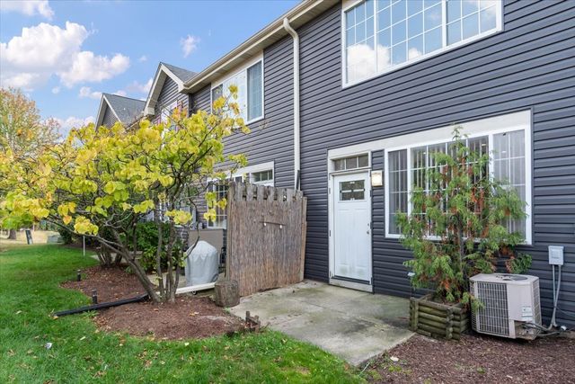 2257 LAKE RIDGE Drive, Glendale Heights, IL 60139