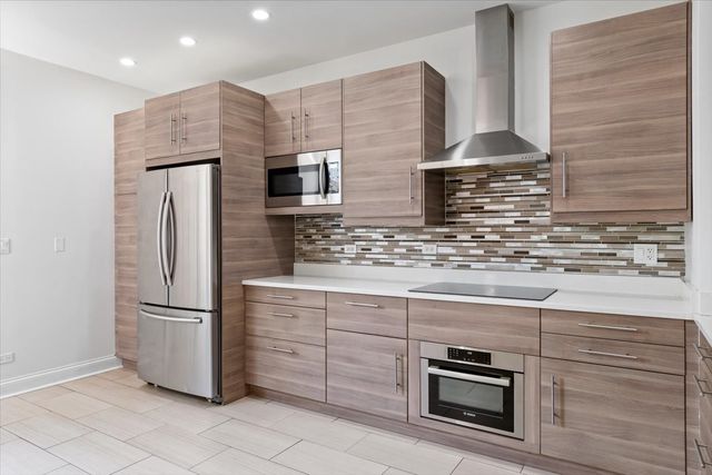 2257 LAKE RIDGE Drive, Glendale Heights, IL 60139