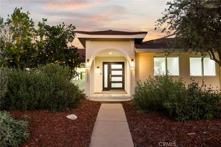 10000 Amestoy Avenue, Northridge, CA 91325