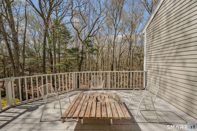 2 Laurel Drive, Old Lyme, CT 06441