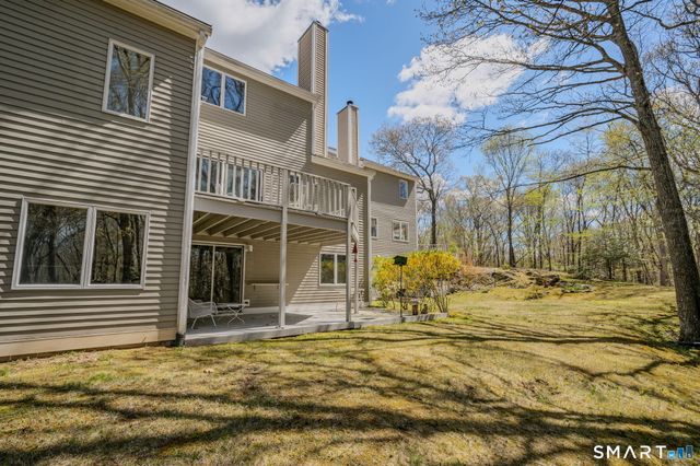 2 Laurel Drive, Old Lyme, CT 06441