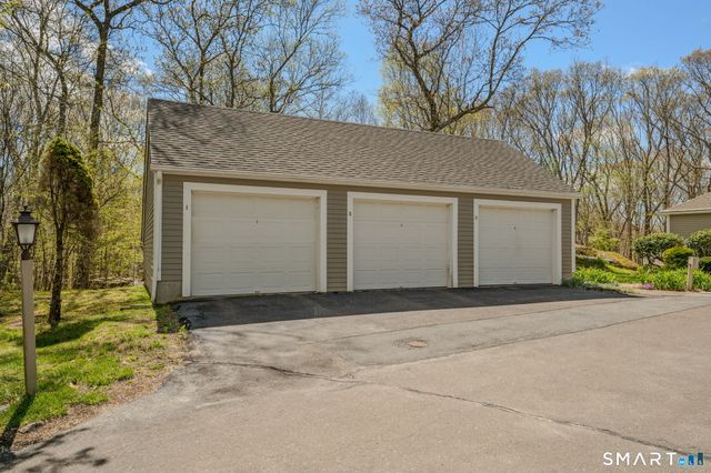 2 Laurel Drive, Old Lyme, CT 06441