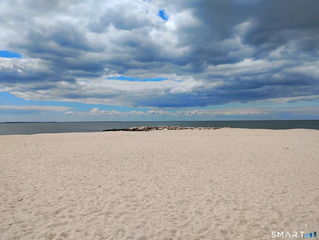 2 Laurel Drive, Old Lyme, CT 06441