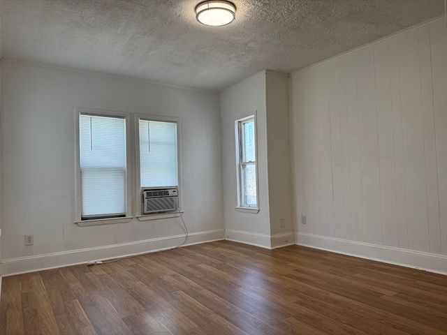 22 Hancock St, Malden, MA 02148
