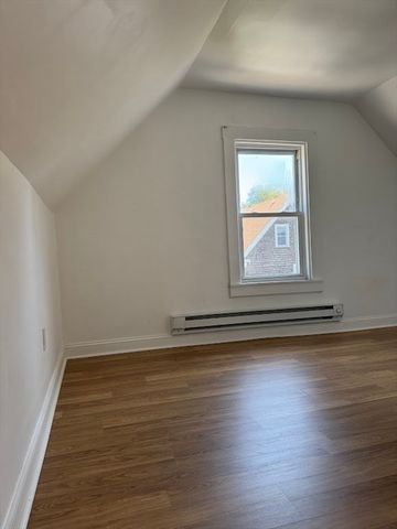 22 Hancock St, Malden, MA 02148