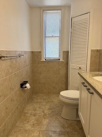 22 Hancock St, Malden, MA 02148