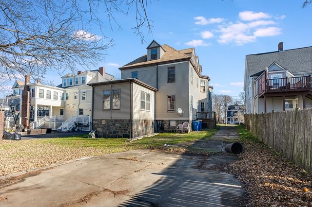 28 Thornton Park, Winthrop, MA 02152