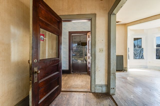 28 Thornton Park, Winthrop, MA 02152