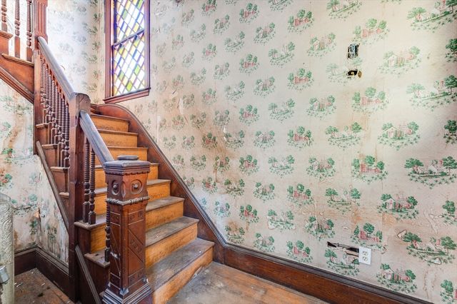 28 Thornton Park, Winthrop, MA 02152