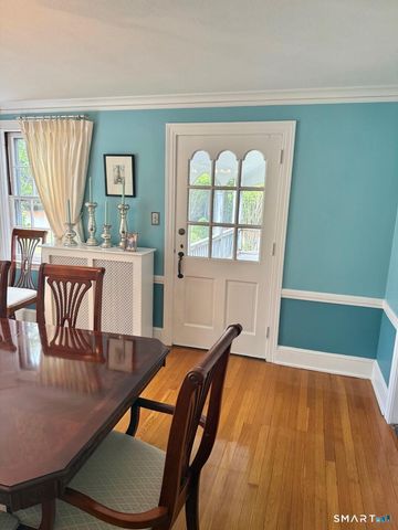 28 Colony Road, West Hartford, CT 06117